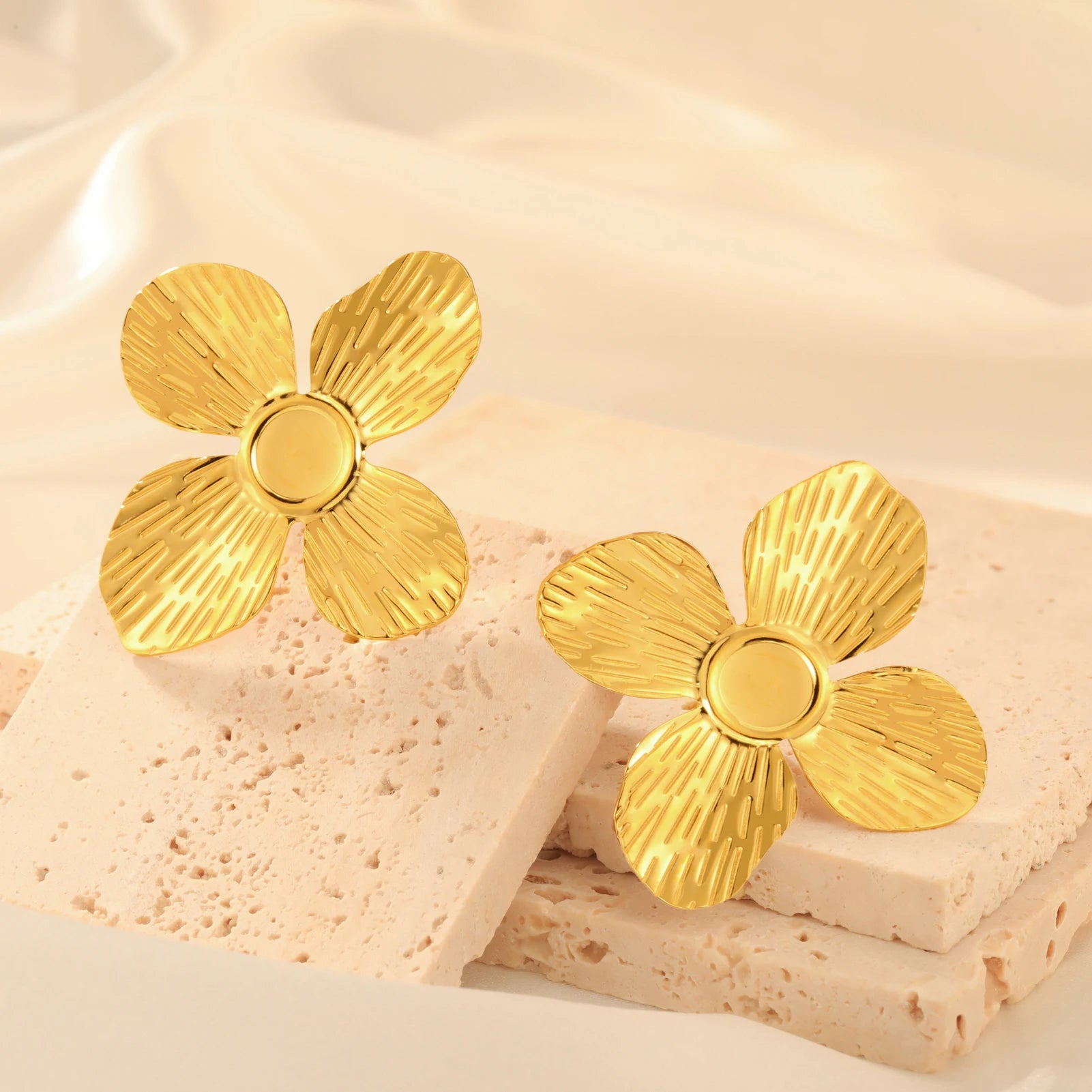 boucles d’oreilles Fleur Éternelle