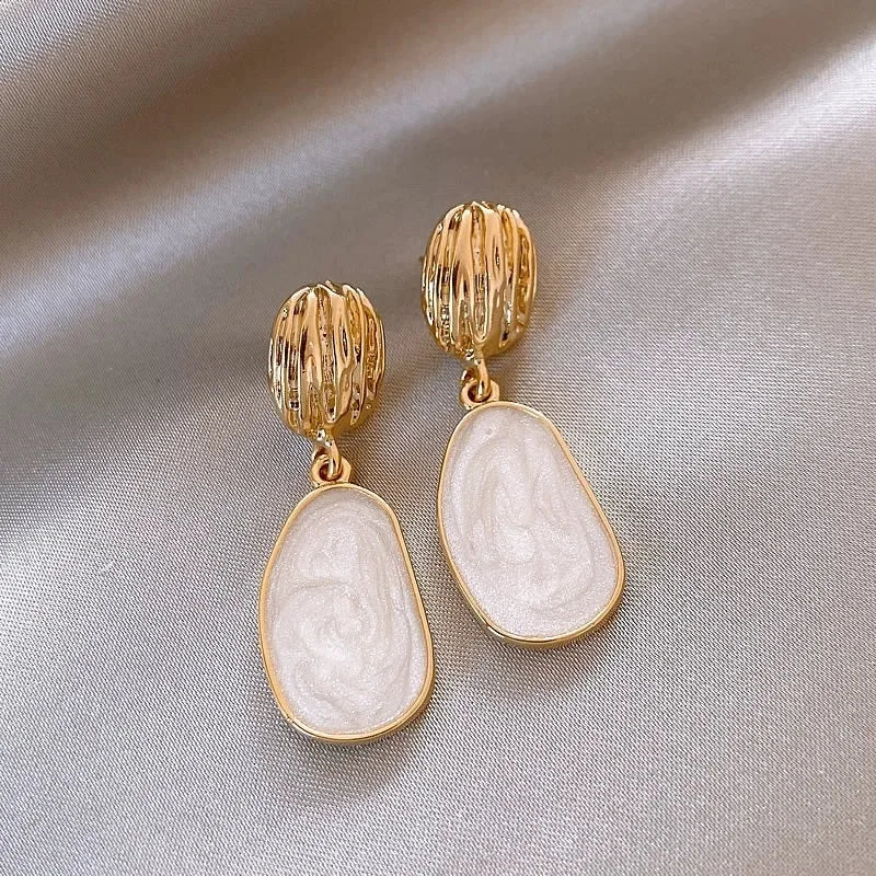 Boucles d’Oreilles Goutte Nacrée
